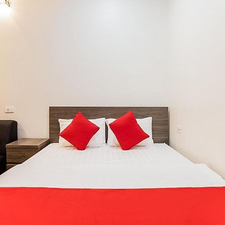 Khach San Giao Thong Hotel Hanoi Exterior photo