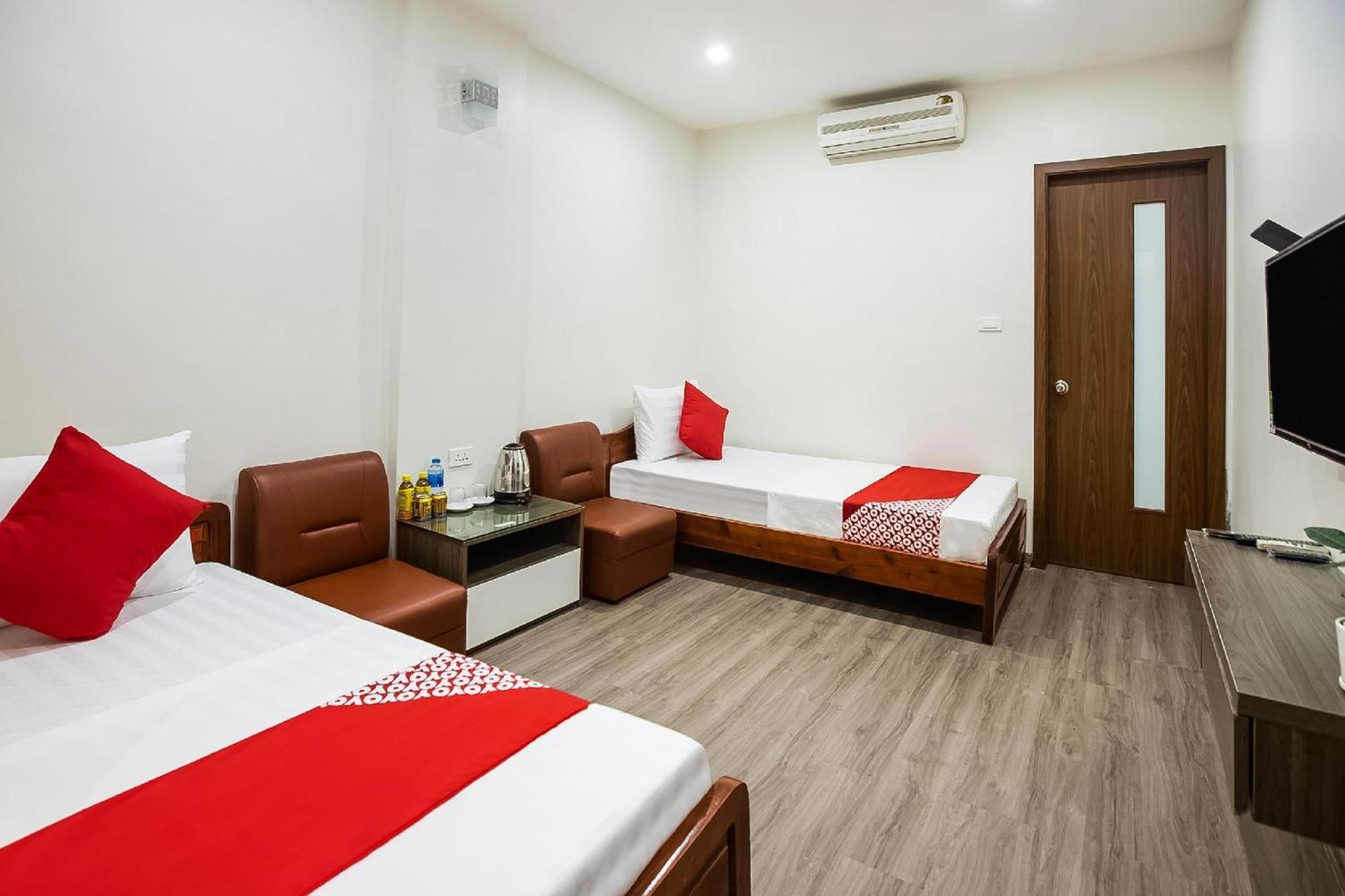 Khach San Giao Thong Hotel Hanoi Exterior photo