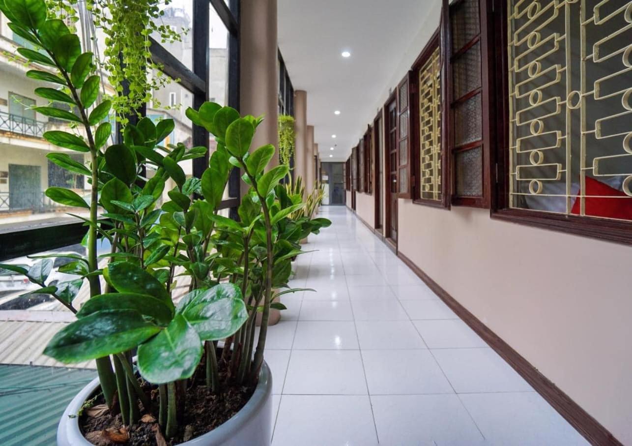 Khach San Giao Thong Hotel Hanoi Exterior photo