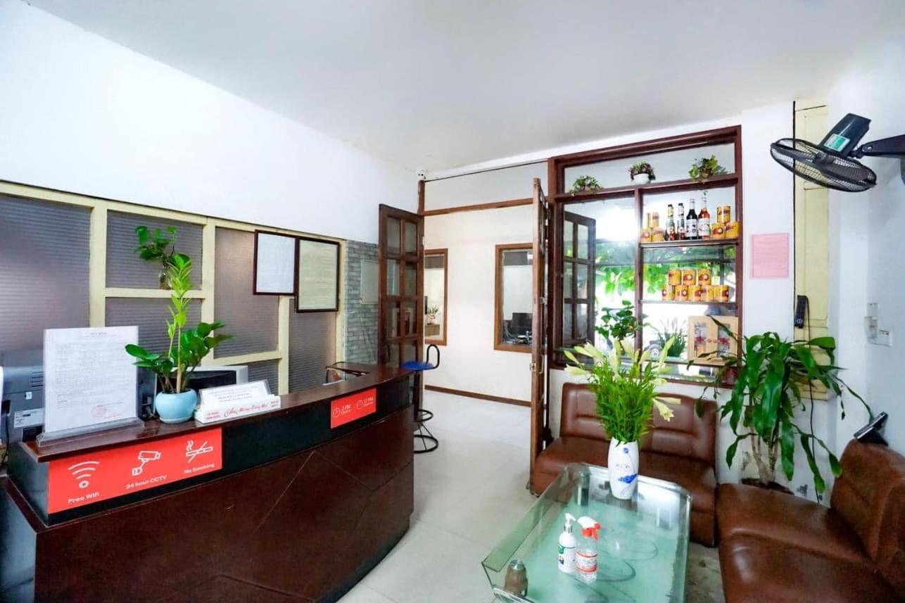 Khach San Giao Thong Hotel Hanoi Exterior photo