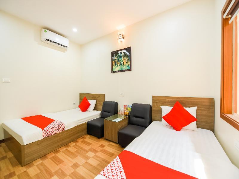 Khach San Giao Thong Hotel Hanoi Exterior photo