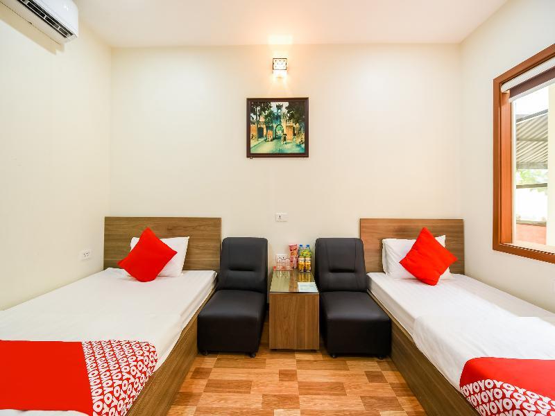 Khach San Giao Thong Hotel Hanoi Exterior photo