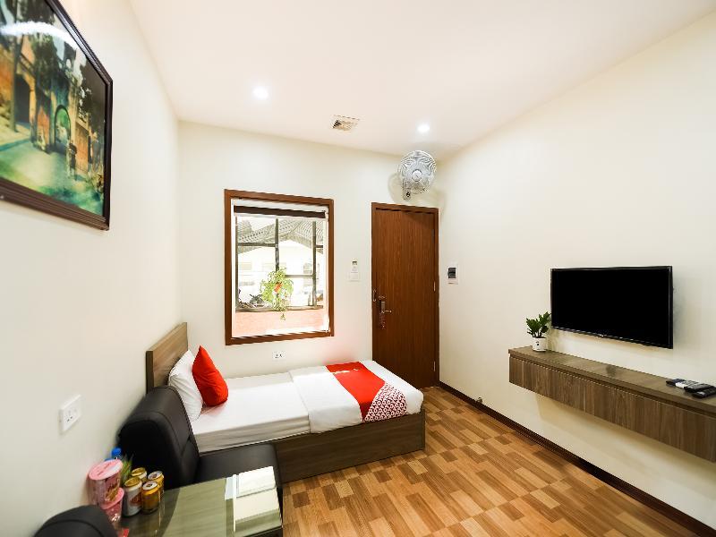 Khach San Giao Thong Hotel Hanoi Exterior photo